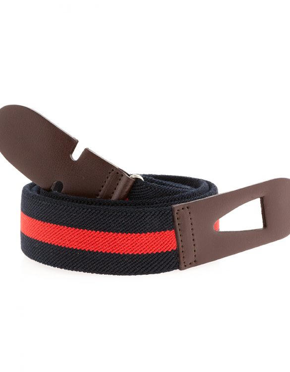 Cinturón azul oscuro con raya roja